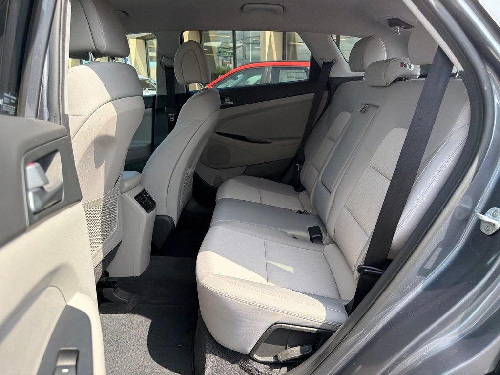 Used 2017 Gray Hyundai Sport image 32