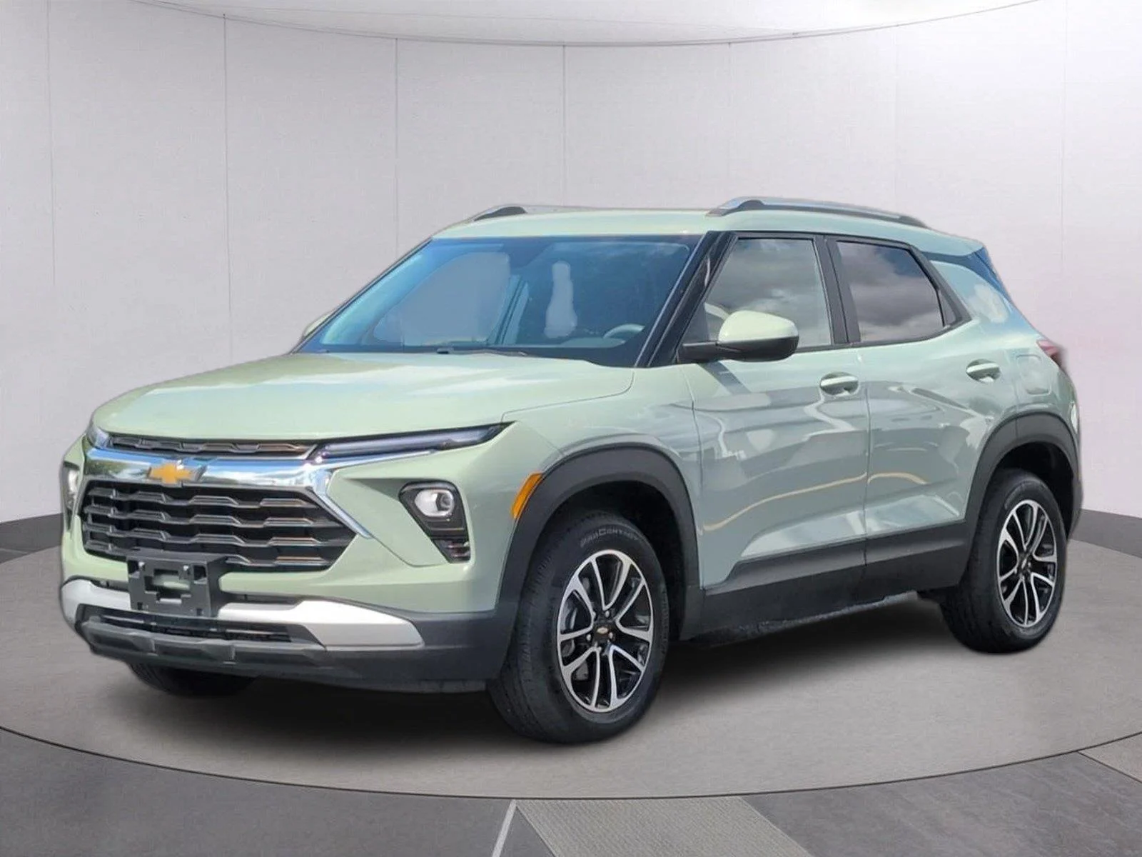 Used 2025 Cacti Green Chevrolet LT image 1