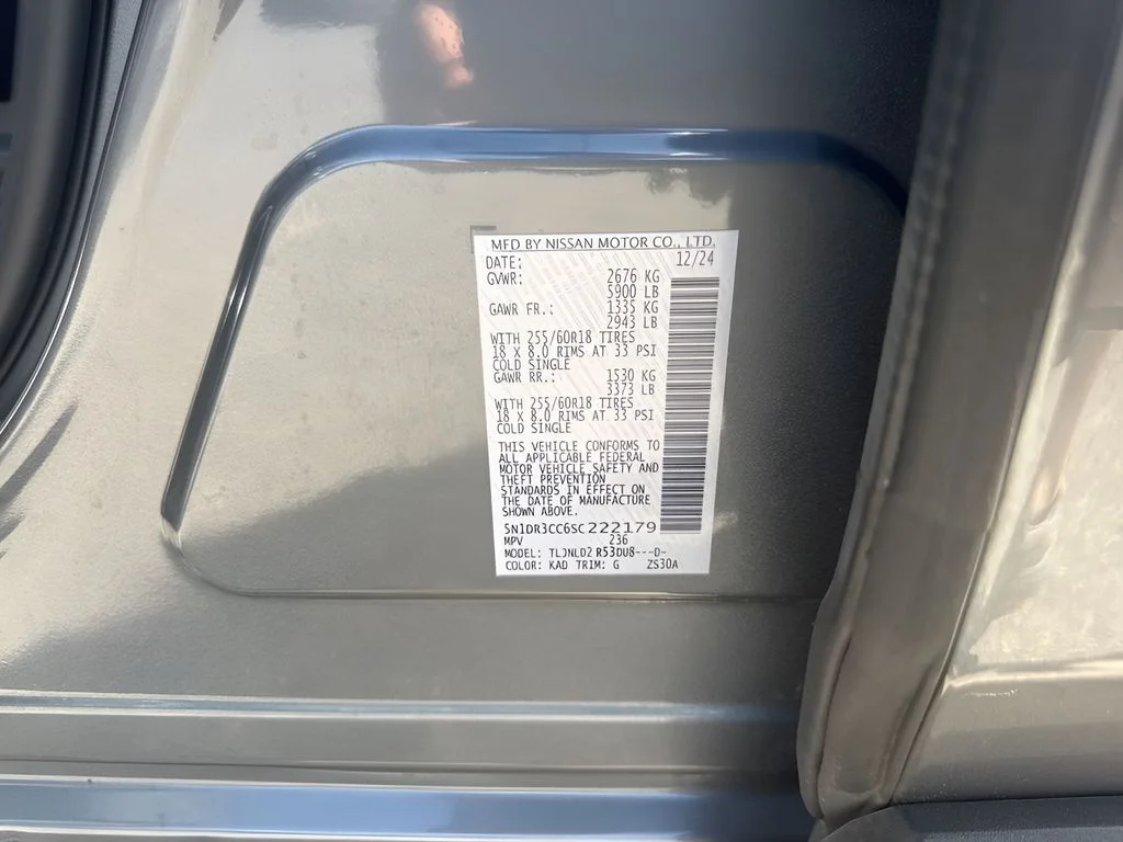Used 2025 Gray Nissan SL image 37