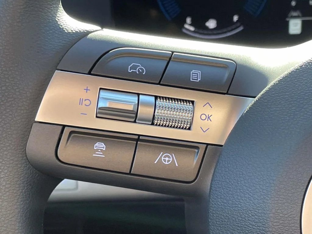 New 2026 Gray Hyundai SE image 18