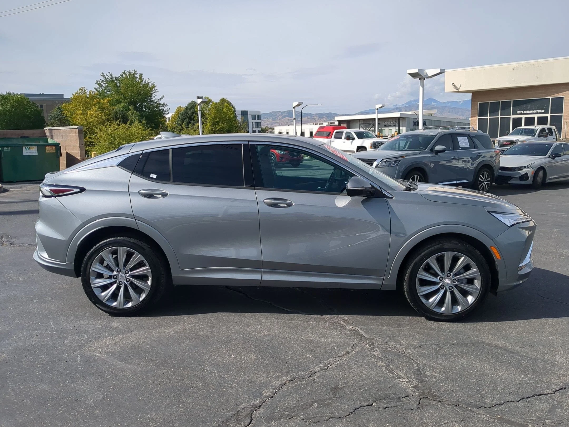 Used 2024 Moonstone Gray Metallic Buick Avenir image 7