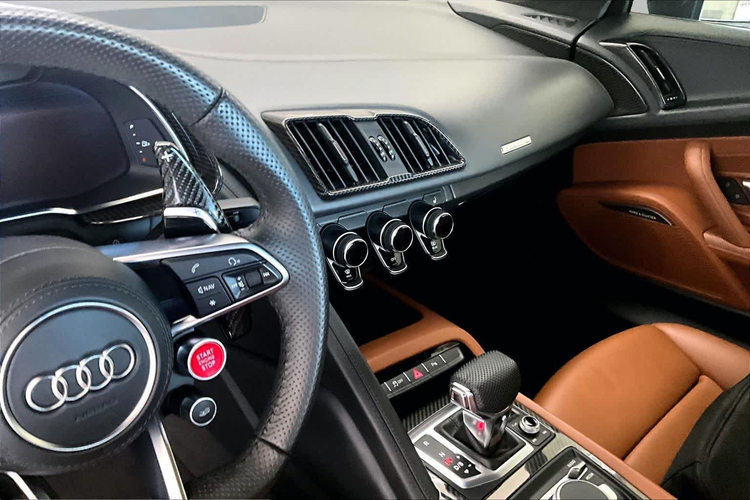 Used 2020 Kemora Gray Metallic Audi V10 performance image 5