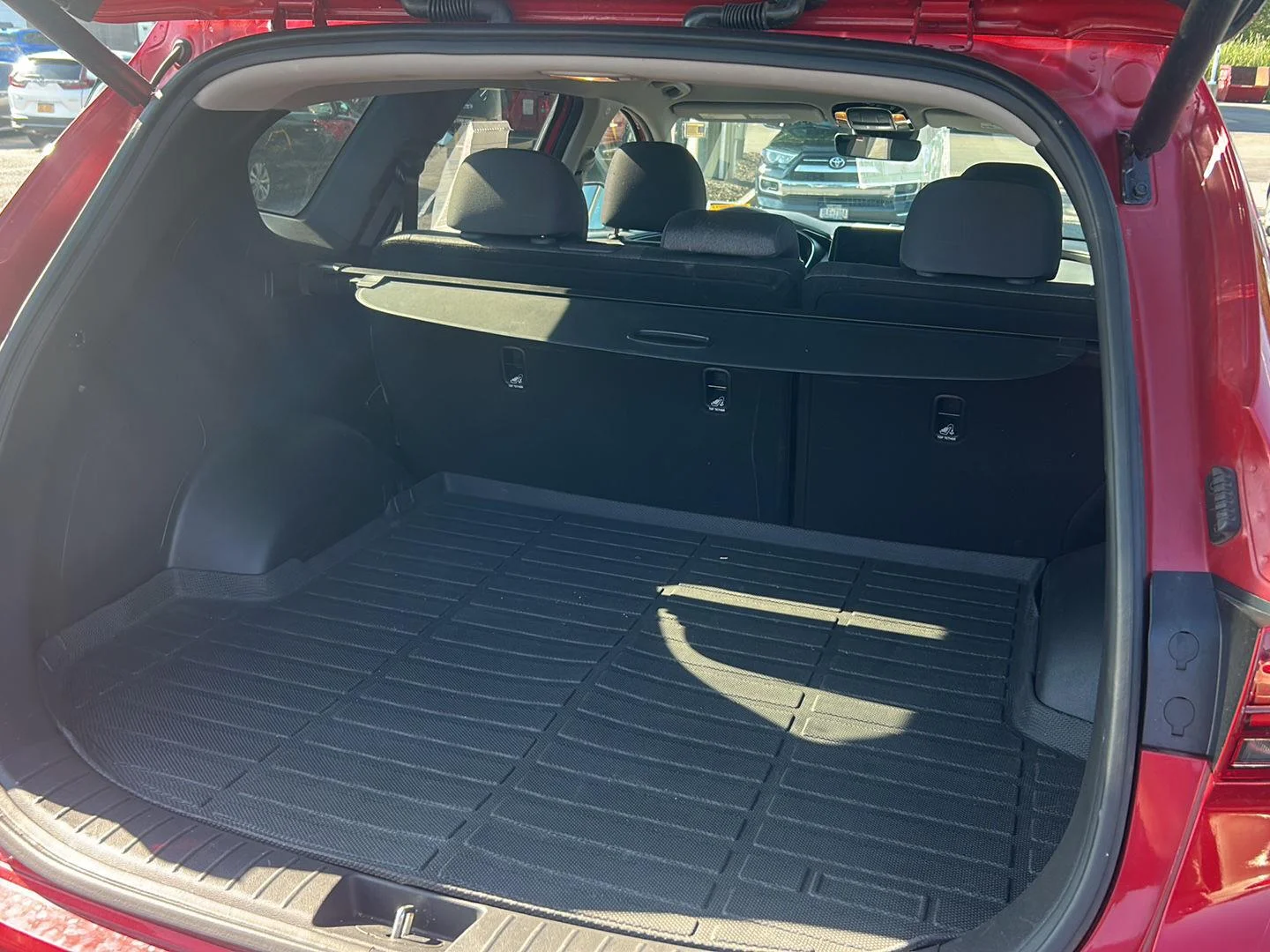 Used 2023 Calypso Red Hyundai Blue image 8