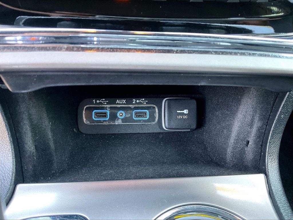 Used 2021 White Jeep Limited image 12