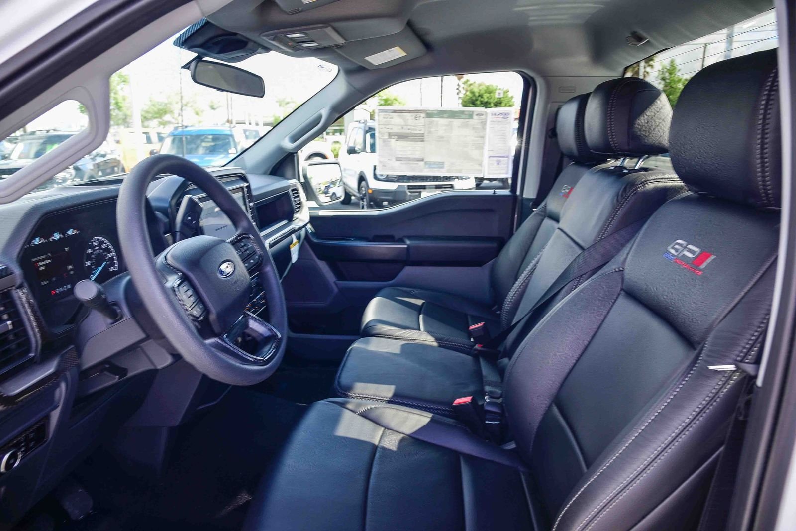 New 2026 Oxford White Ford XL image 16