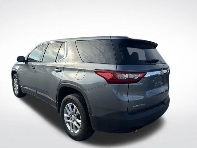 Used 2019 SATIN STEEL METALLIC Chevrolet LS image 3
