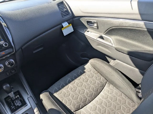 New 2027 Gray Mitsubishi ES image 17