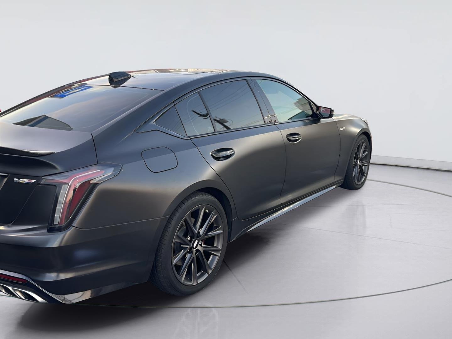2021 Cadillac CT5-V photo 5 of 5