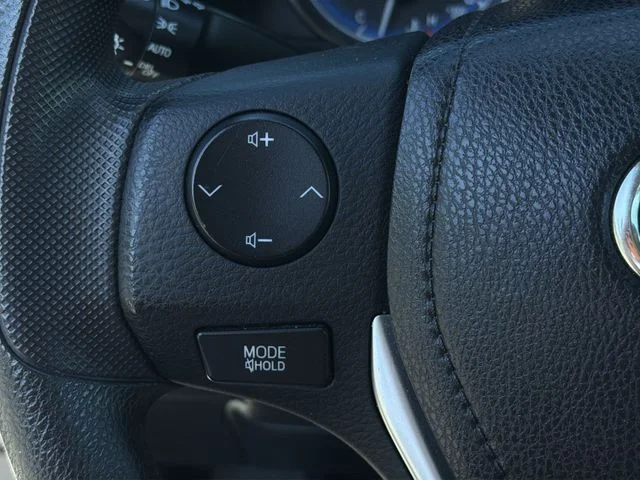 Used 2019 White Toyota LE image 24