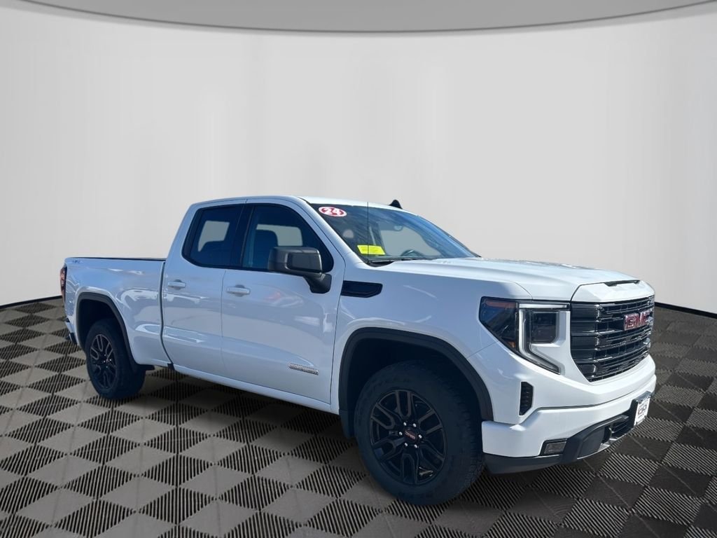 Used 2024 White GMC Elevation image 3