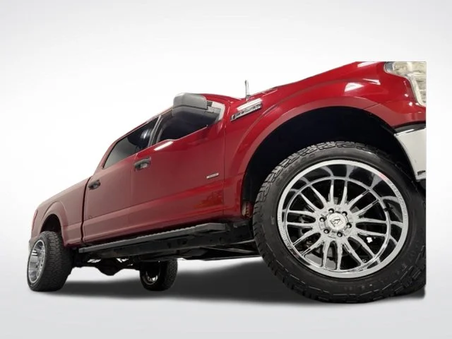 Used 2017 Red Ford XLT image 2