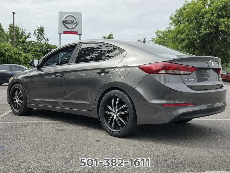 Used 2017 Galactic Gray HYUNDAI SE 2.0L AUTO (ULSAN PLANT) image 3
