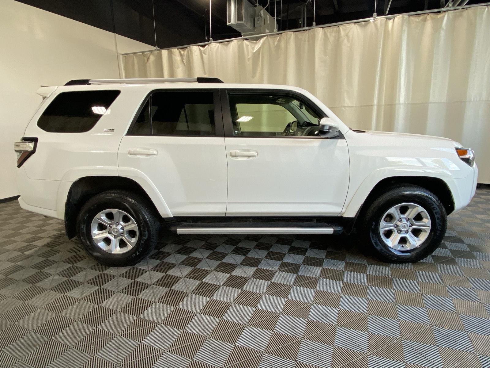 Used 2024 Ice Cap Toyota SR5 image 8