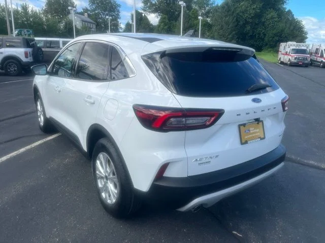 Certified Used 2023 Oxford White Ford Active image 7