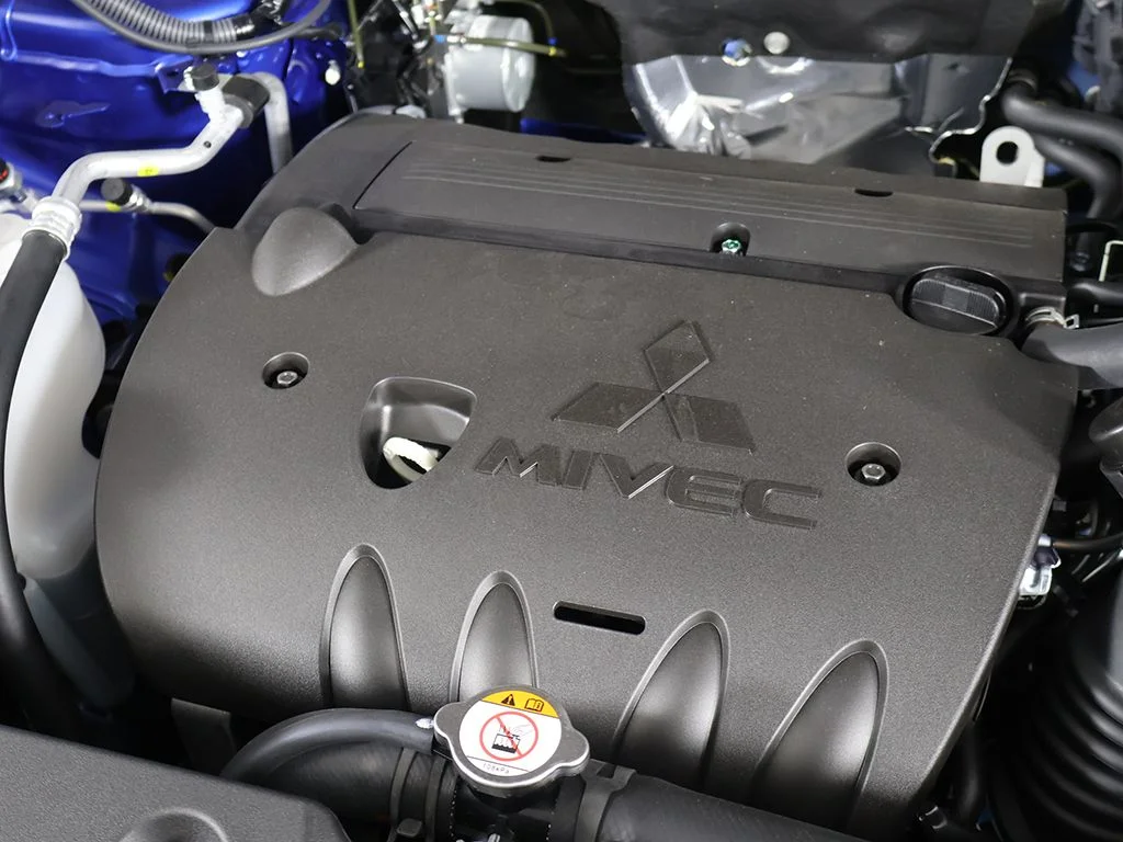 New 2026 Blue Mitsubishi 2.0 ES image 13