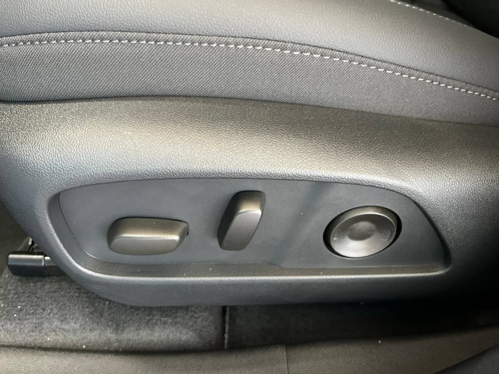 2027 Chevrolet Equinox LT - Photo 20