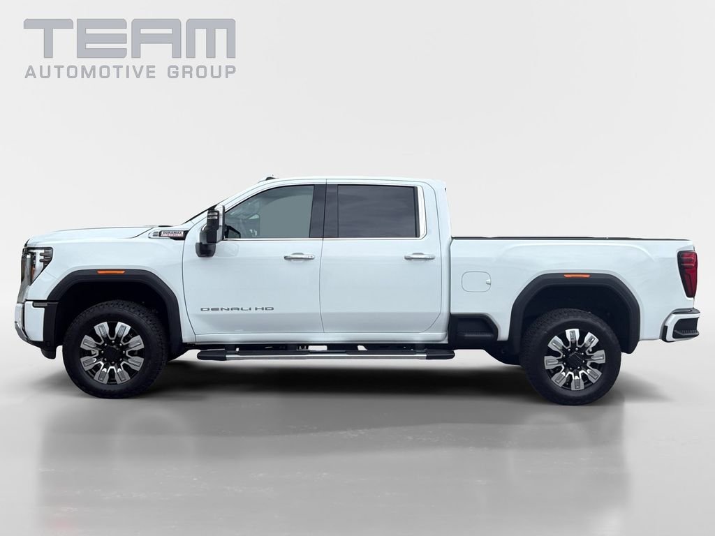 Used 2025 White GMC Denali image 4