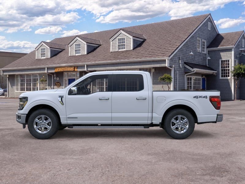 New 2025 Space White Metallic Ford XLT image 3