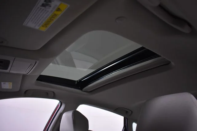 Used 2023  Honda EX image 16