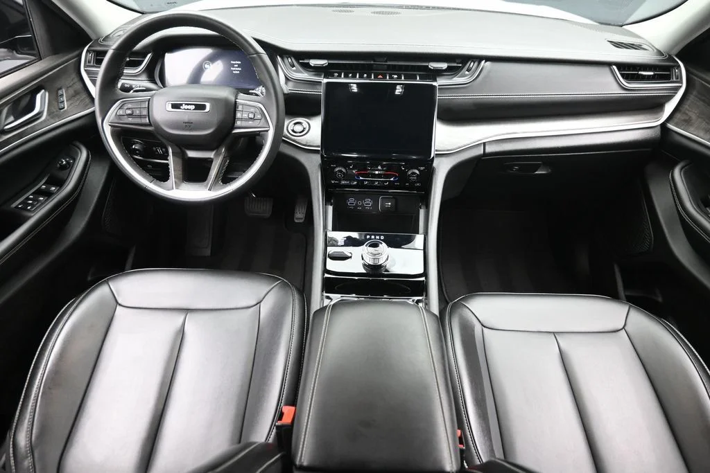 Used 2023 White Jeep Limited image 15