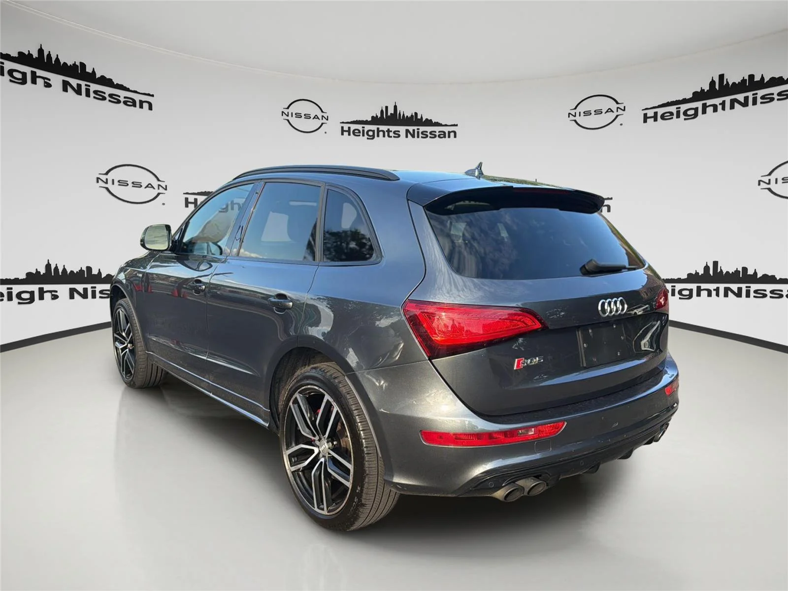Used 2017 Audi SQ5 Premium Plus with VIN WA1CCAFP9HA080459 for sale in Jackson Heights, NY