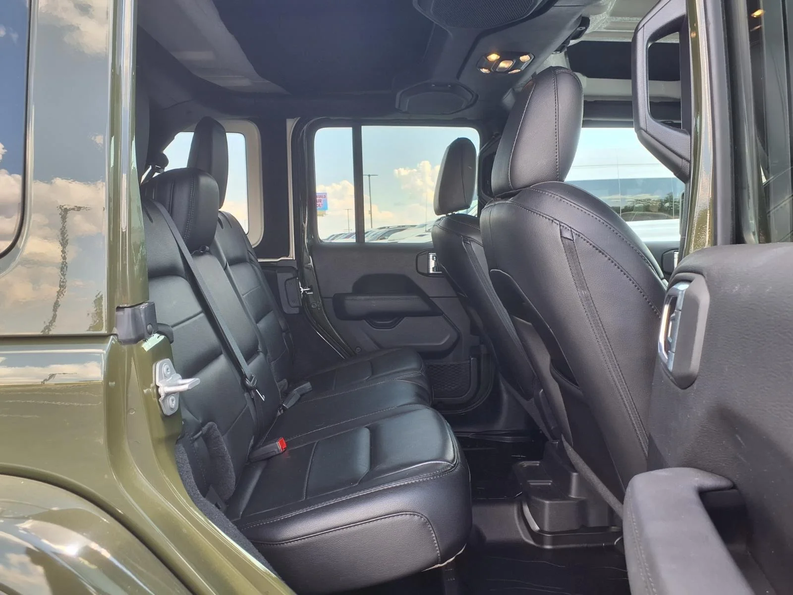 Used 2021 Sarge Green Clearcoat Jeep Unlimited Sahara Altitude image 28