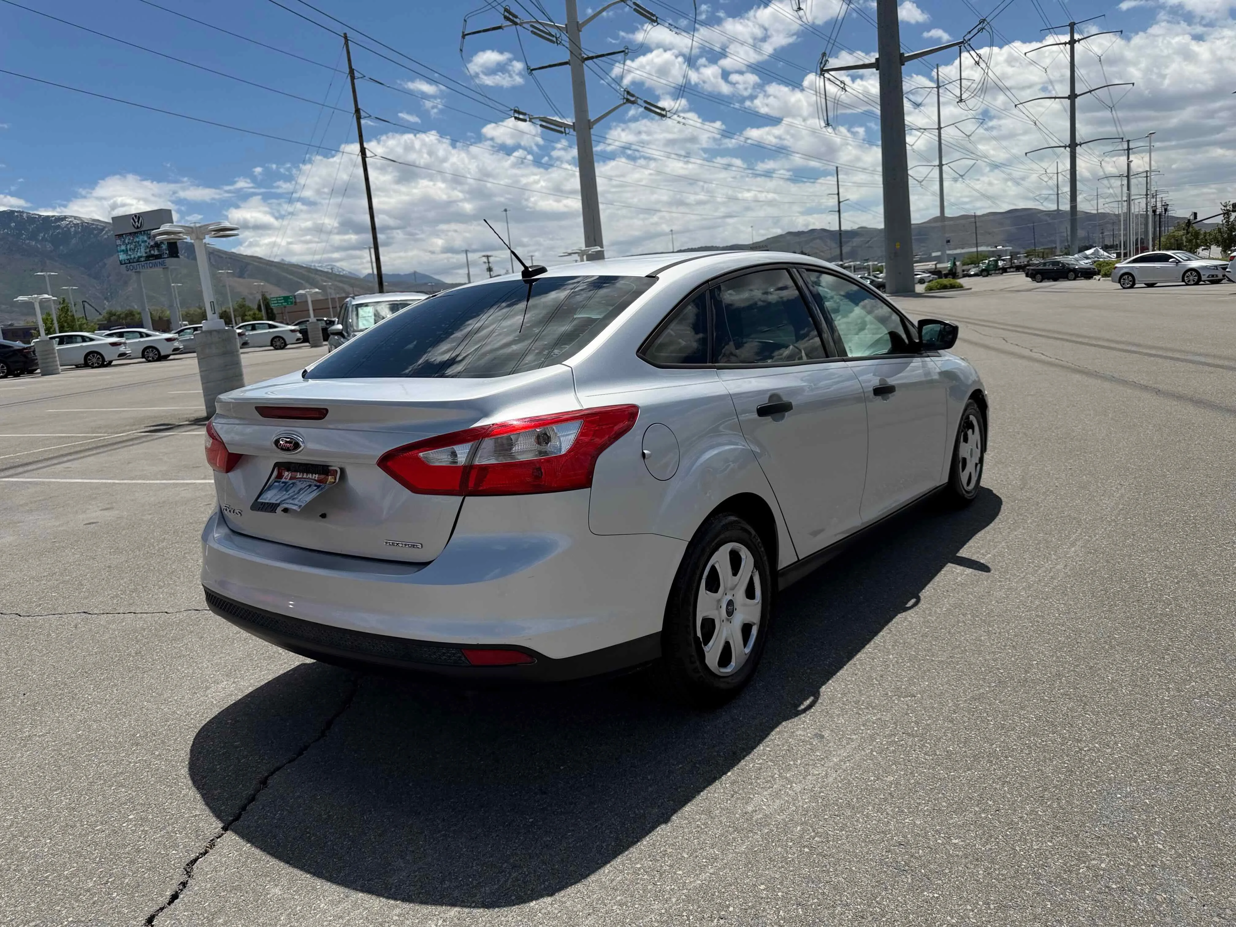 Used 2013 Ingot Silver Ford S image 7