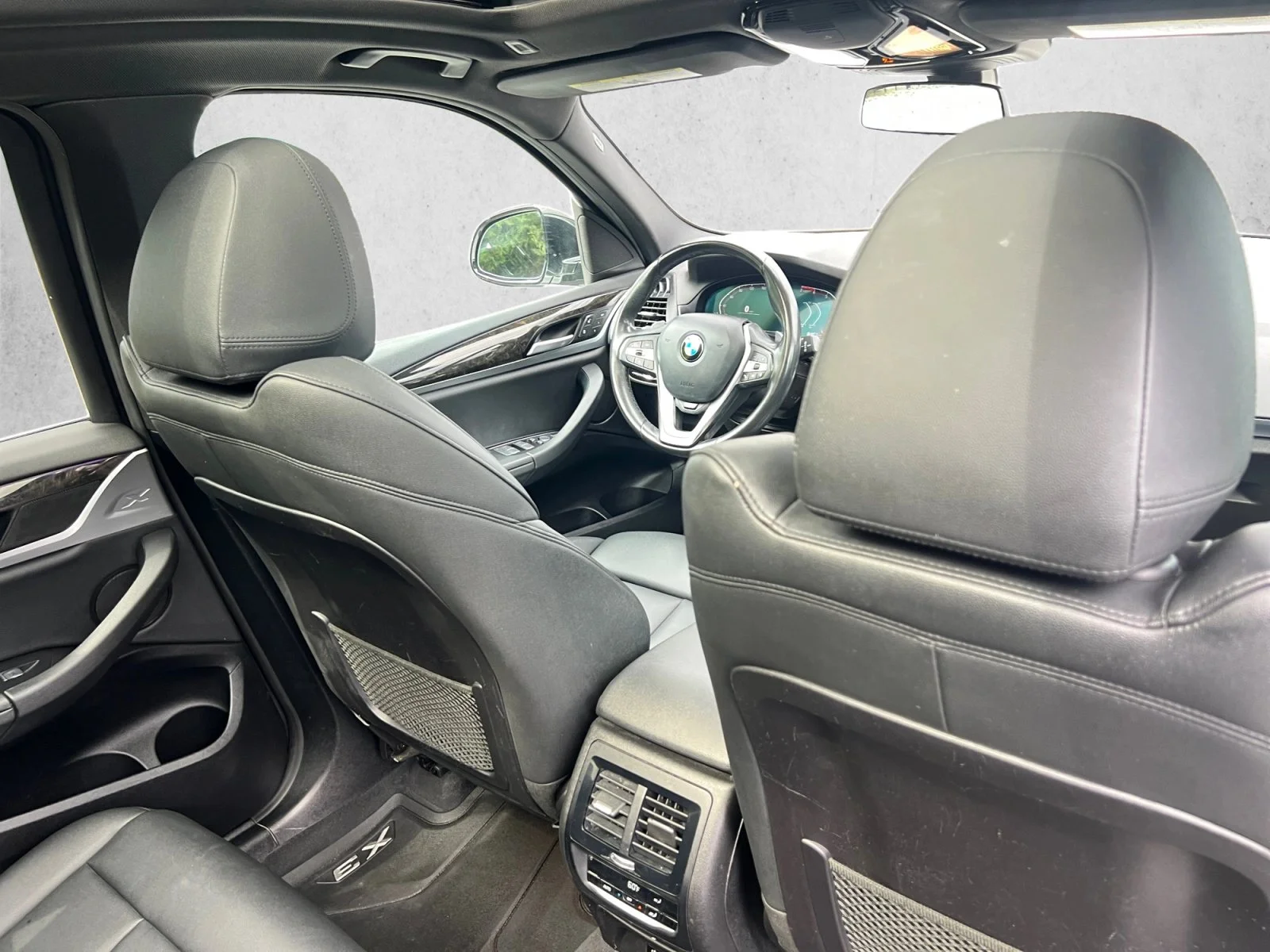 Used 2020 Alpine White BMW xDrive30i image 24