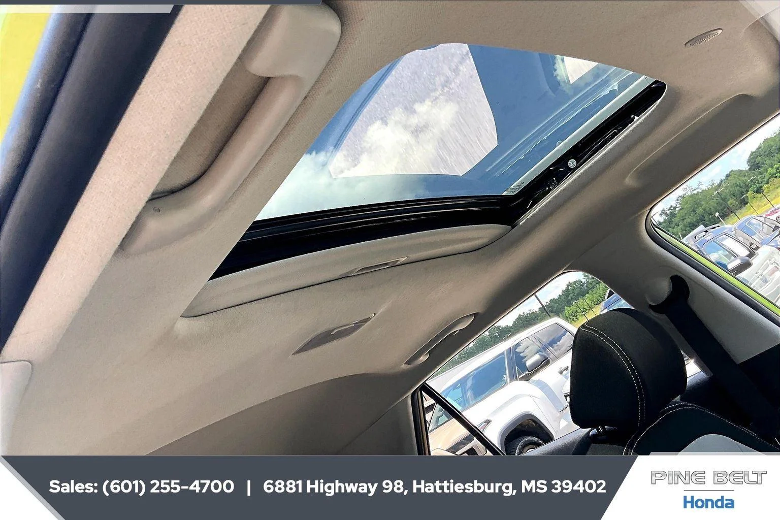 Used 2024 Green Apple Hyundai SEL image 16