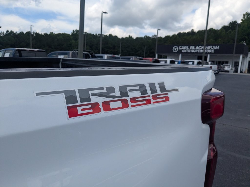 Used 2021 Summit White Chevrolet LT Trail Boss image 27