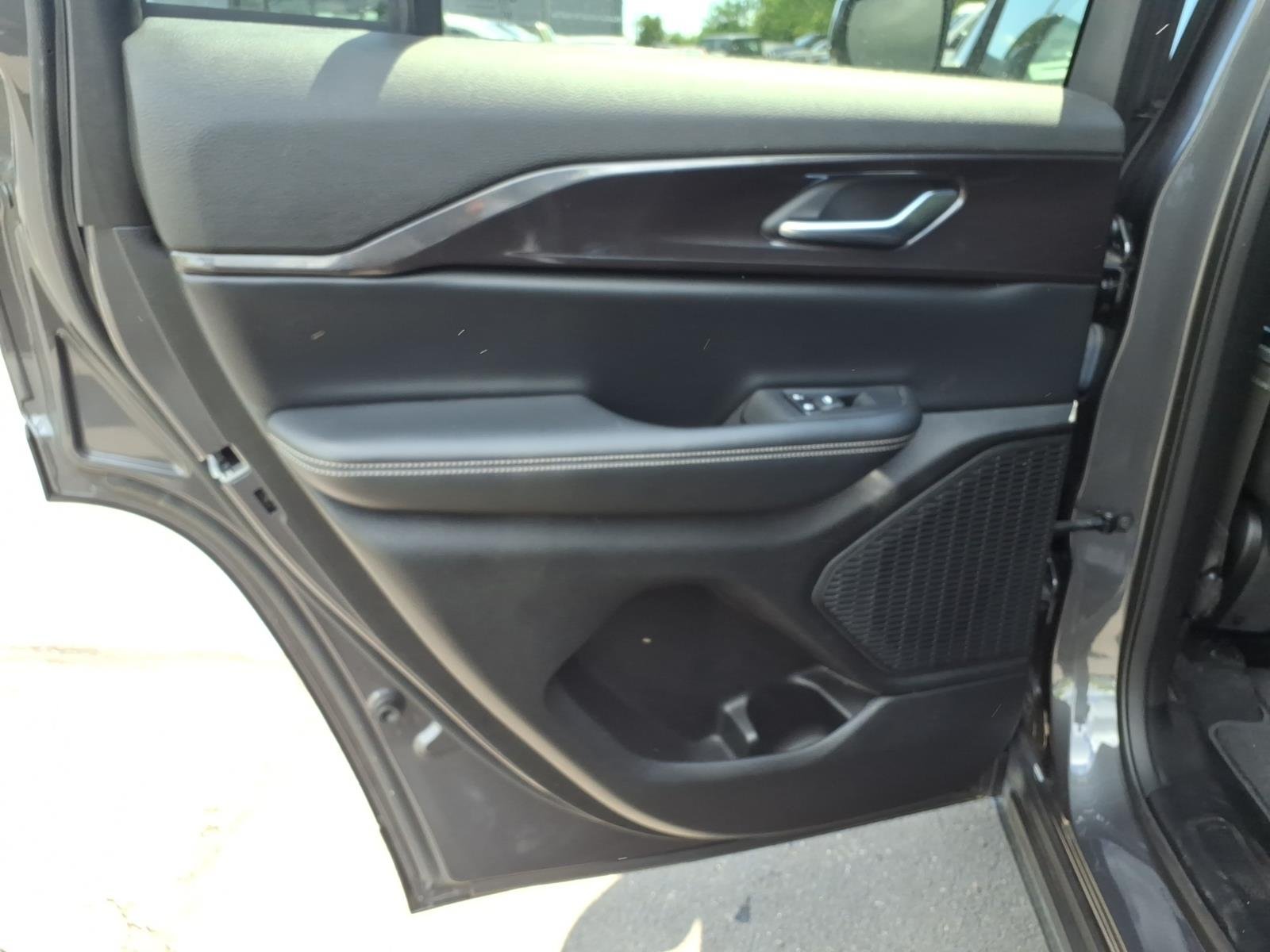 Used 2023 Gray Jeep Altitude X image 19