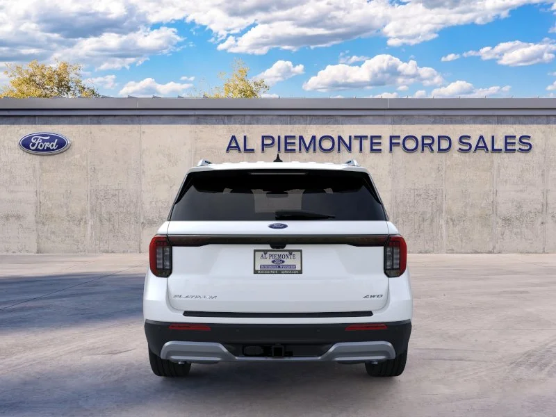 New 2026 Star White Metallic Tri-Coat Ford Platinum™ image 5