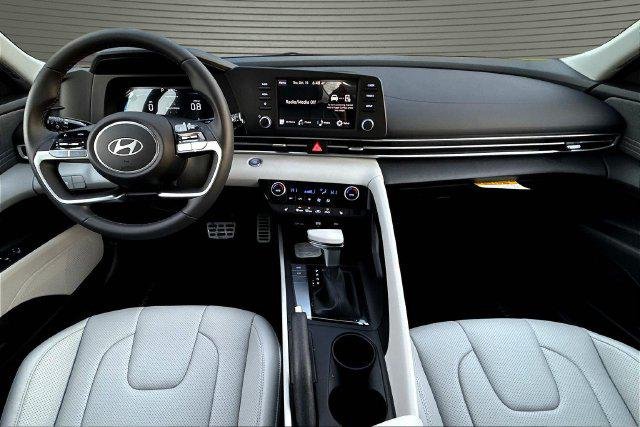 New 2026 Black Hyundai SEL Sport Plus image 5
