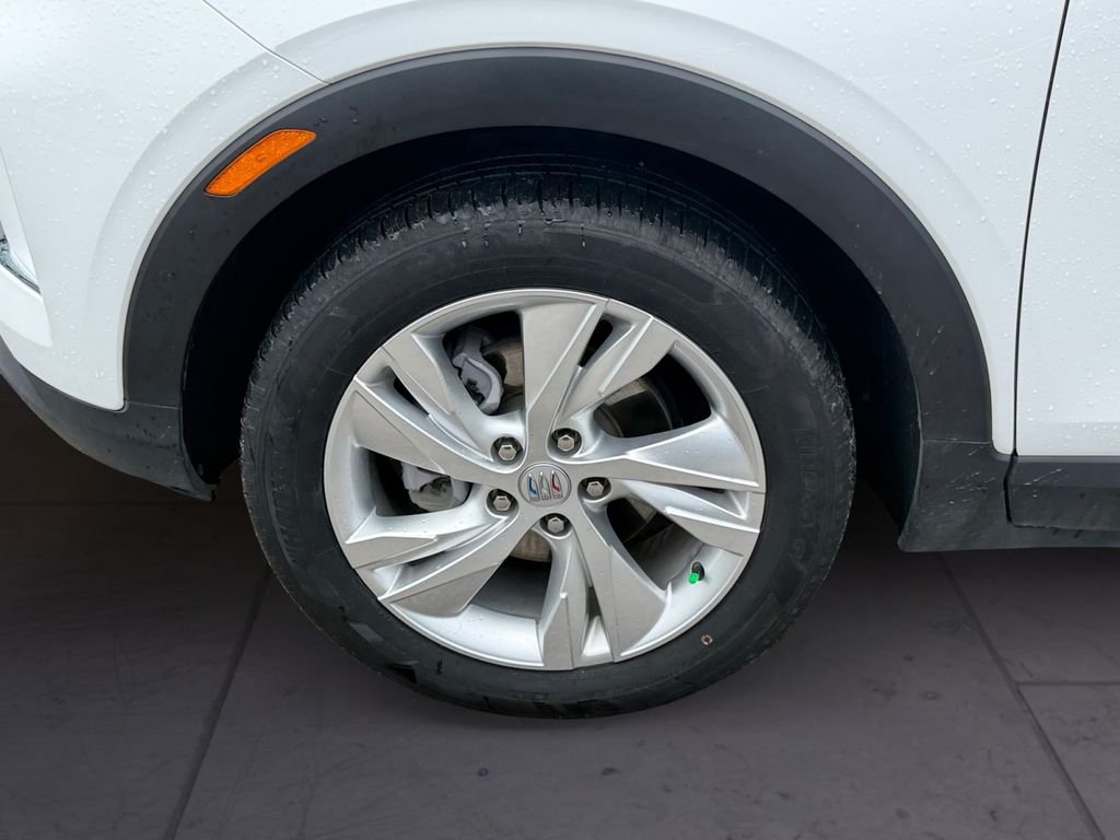 Used 2025 White Buick Preferred image 9