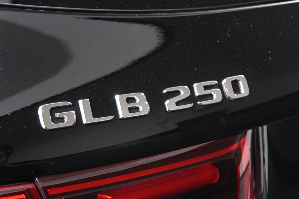 Certified Used 2026 Night Black Mercedes-Benz GLB 250 image 39