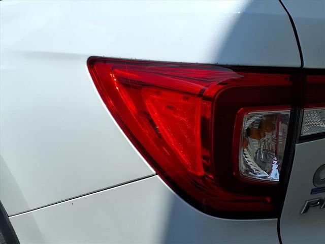 Used 2022 White Honda Special Edition image 10