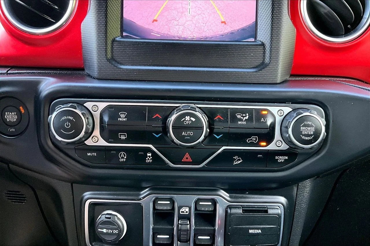 Certified Used 2020 Teal Jeep Rubicon image 17