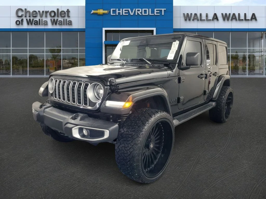Used 2025 Black Jeep Sahara image 2