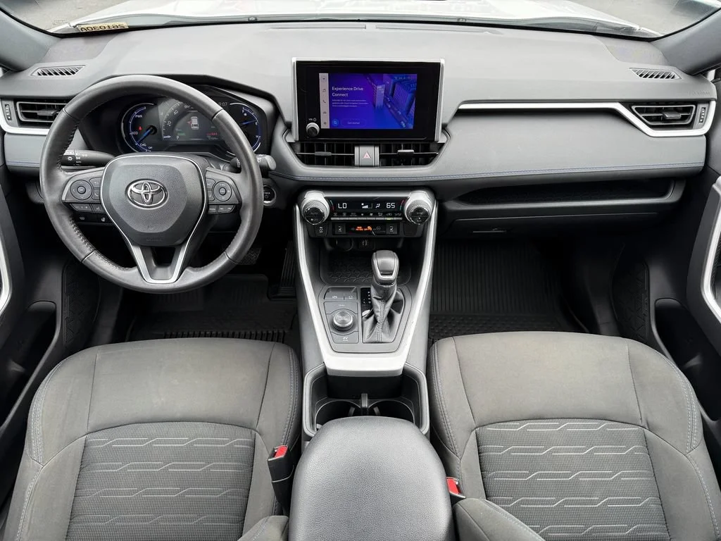 Used 2023  Toyota Hybrid SE image 20