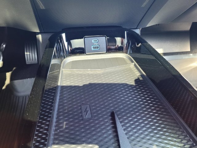 Used 2023 White Ford GT image 19