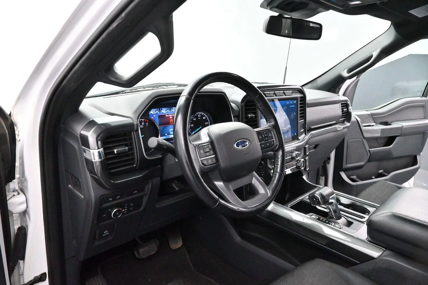 Used 2022 Oxford White Ford XL image 13
