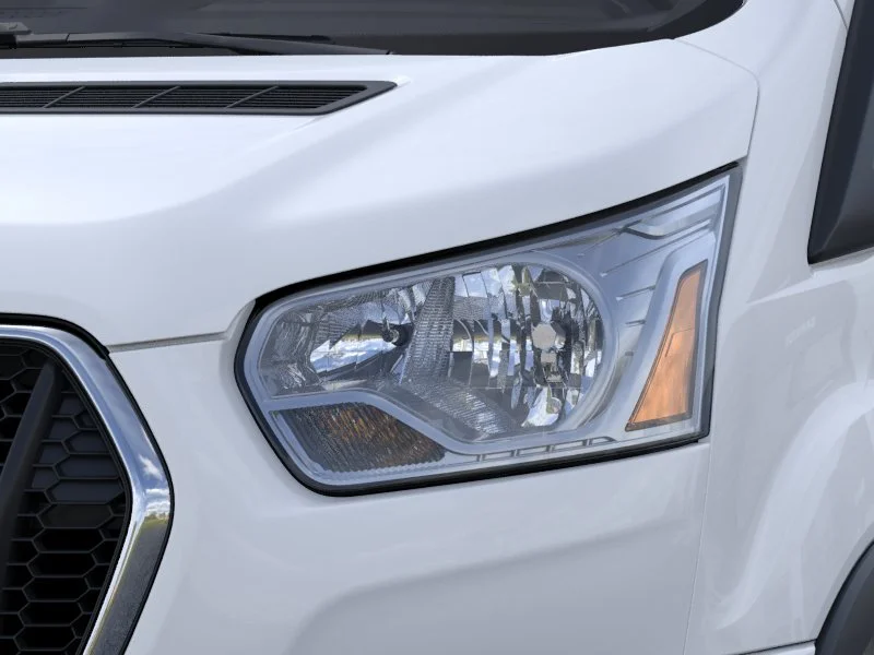 New 2025 Oxford White Ford Passenger Van XLT image 40