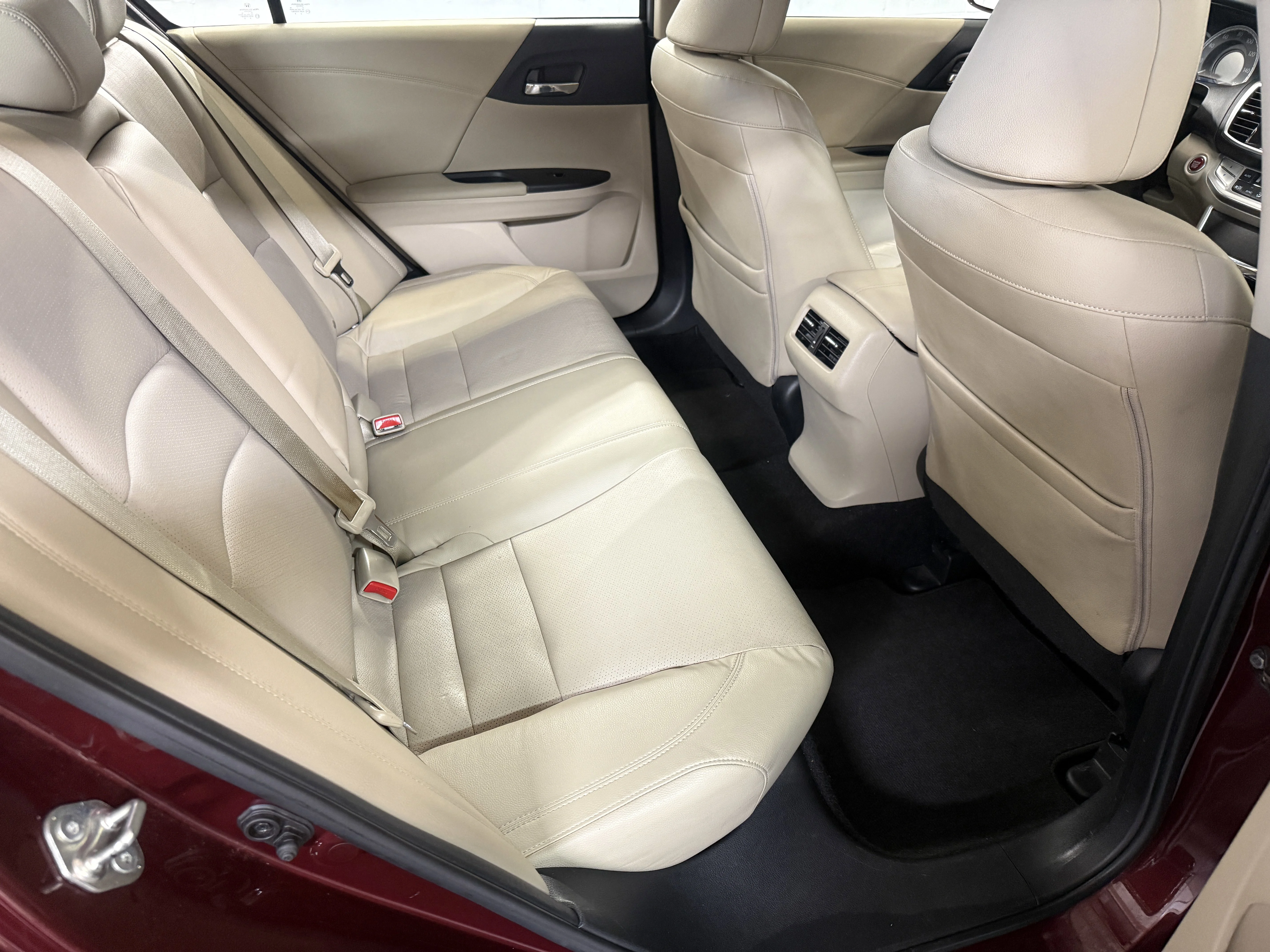 Used 2015 Basque Red Pearl II Honda EX-L image 21