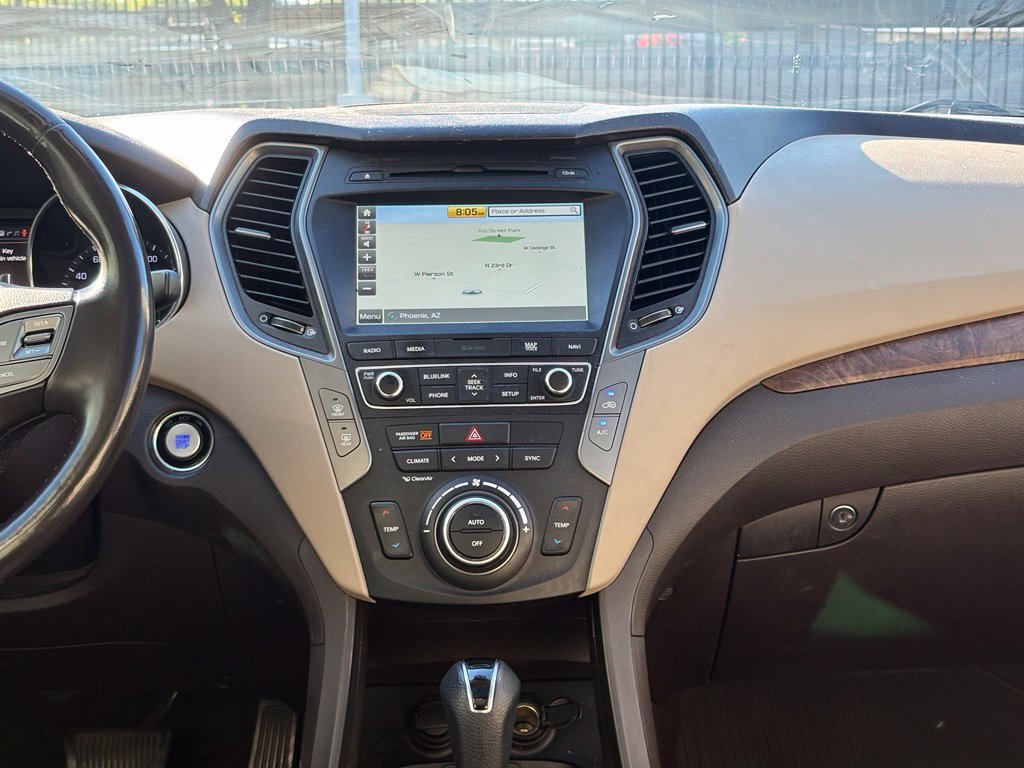 Used 2018 White Hyundai 2.4 Base image 13