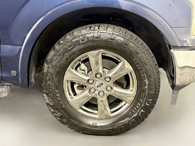 Used 2020 Blue Jeans Metallic Ford LARIAT image 28