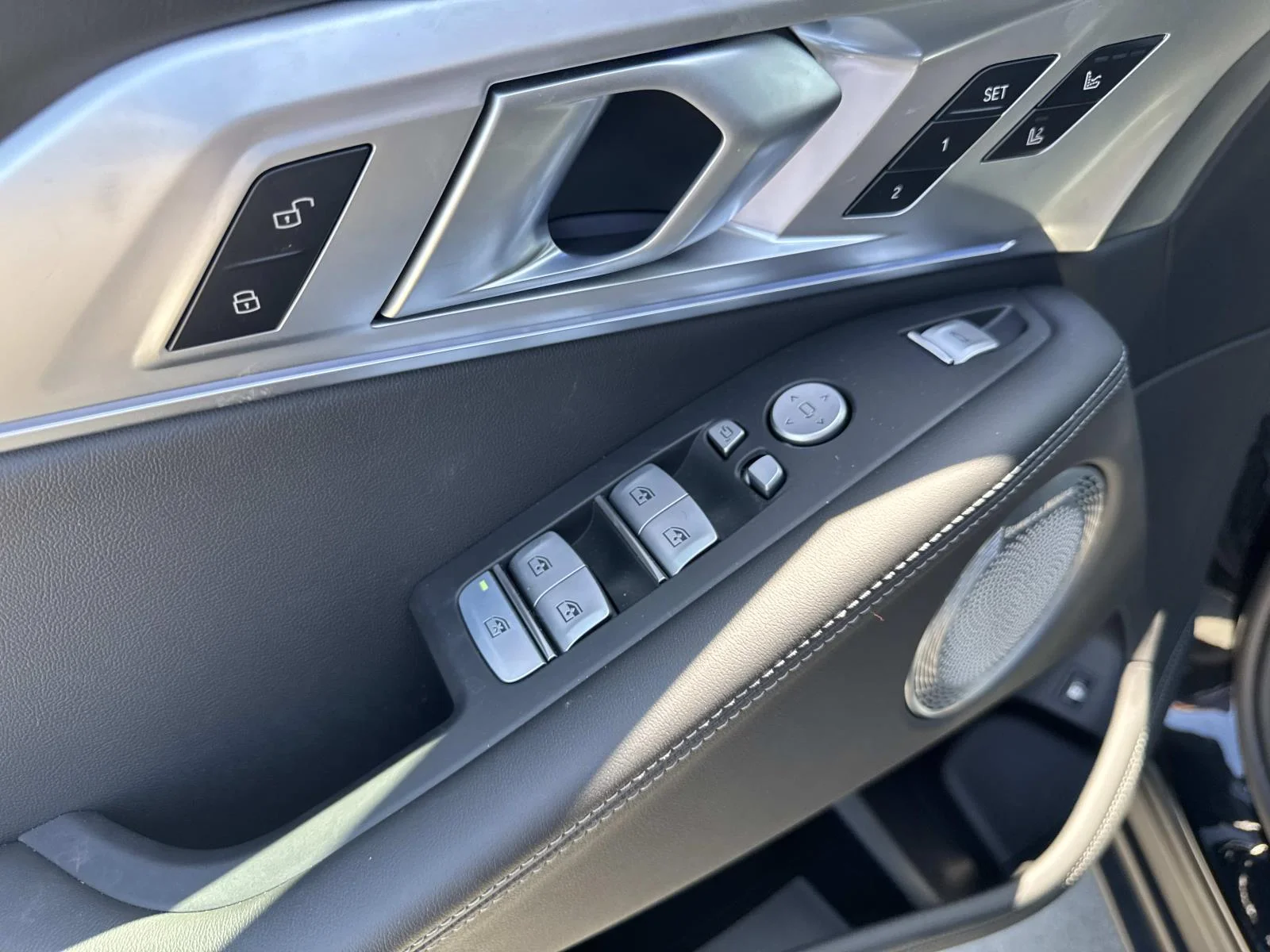 New 2026 Black Sapphire Metallic BMW Label image 13