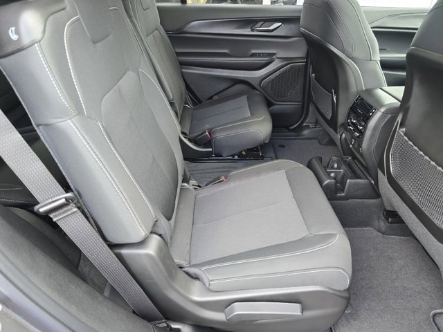 New 2026 Baltic Gray Metallic Clear-Coat Exterior Paint Jeep Laredo image 34