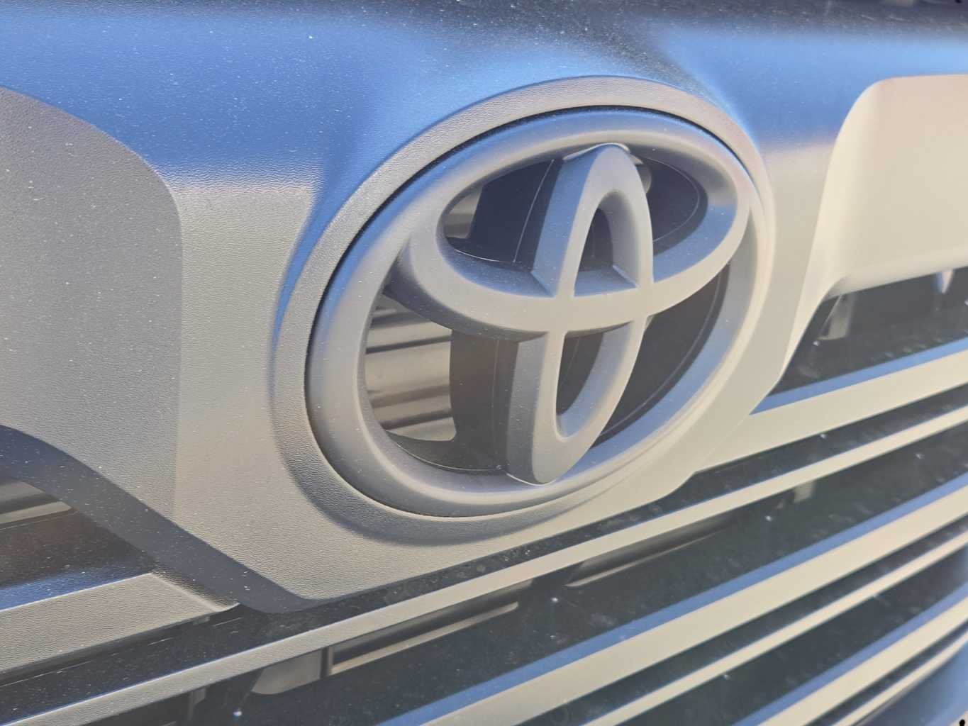 2026 Toyota Tundra SR5 - Photo 16