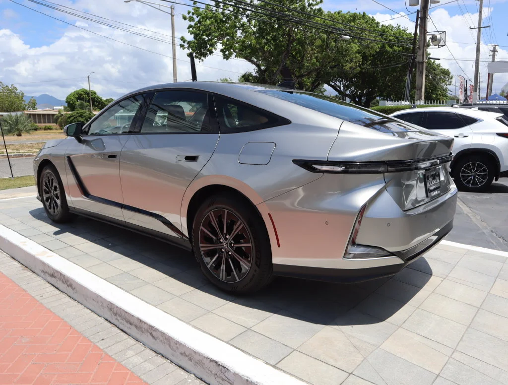 New 2026  Lexus 350h Premium image 7