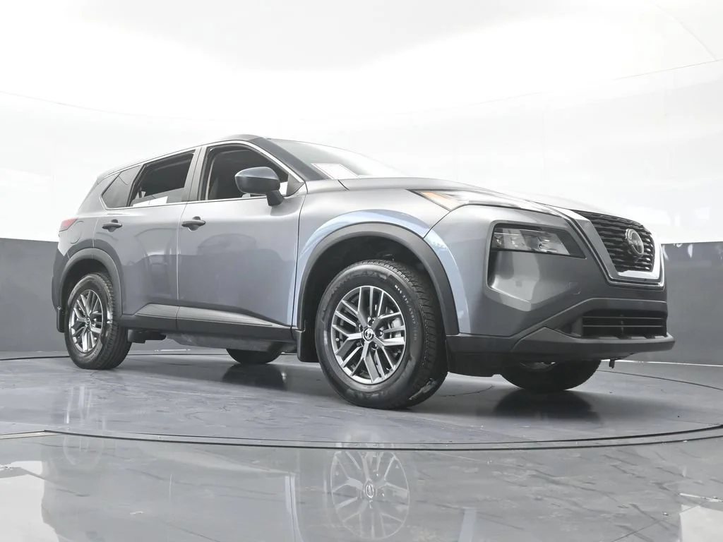 Used 2021 Gray Nissan S image 55